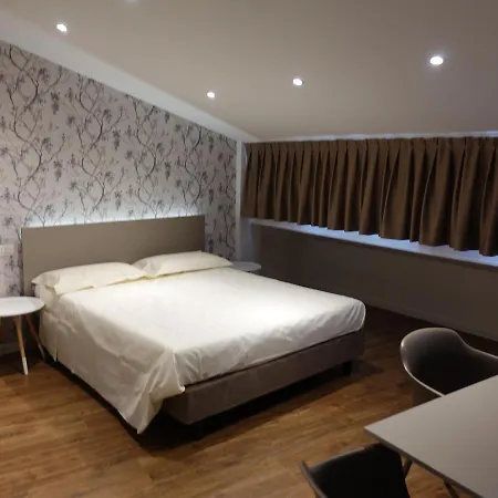 شقة La Mansarda Panoramica فيرونا